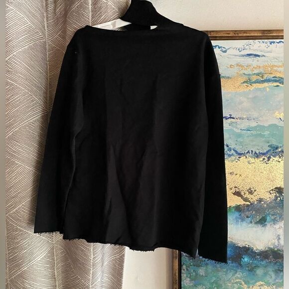 Ochirly x peanuts black turtleneck sweater with one shoulder bare size medium - Picture 4 of 15